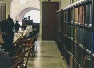 DCG : Guide pour choisir l’établissement idéal et réussir votre parcours