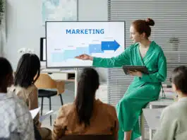 Comment se former au marketing et à la communication ?