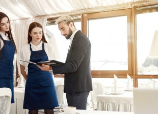 Les avantages d’une formation en alternance en hôtellerie et tourisme Les avantages d'une formation en alternance en hôtellerie et tourisme