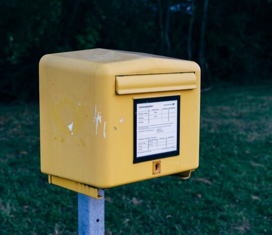 Comment devenir facteur ? boite postale